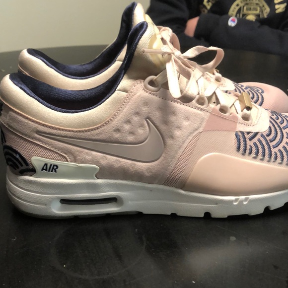 WOMEN’S NIKE AIR MAX ZERO LOTC “TOKYO” - Picture 2 of 3